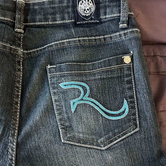 Rock & Republic Women’s Size 28 Dark Blue Boot Cut Jeans - Picture 3 of 5